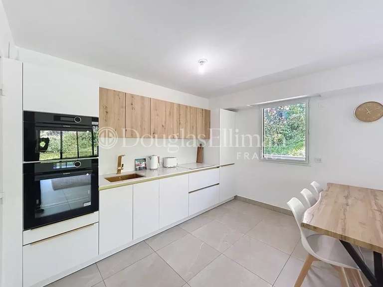 Appartement Mougins - 3 chambres - 85m²