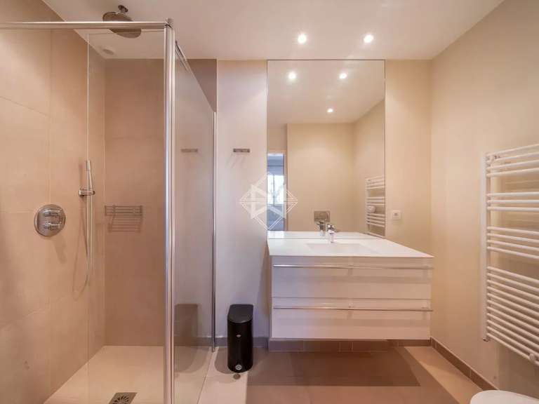 Appartement Mougins - 3 chambres - 161m²
