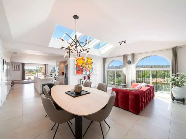 Appartement Mougins - 3 chambres - 161m²