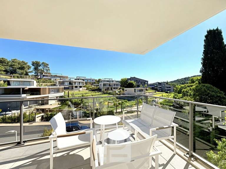 Appartement Mougins - 3 chambres - 100m²