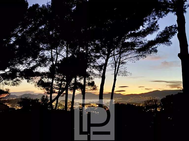Appartement Mougins - 2 chambres - 126m²