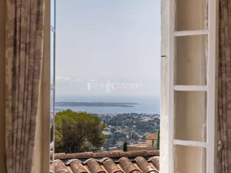 Appartement Mougins - 4 chambres - 161m²