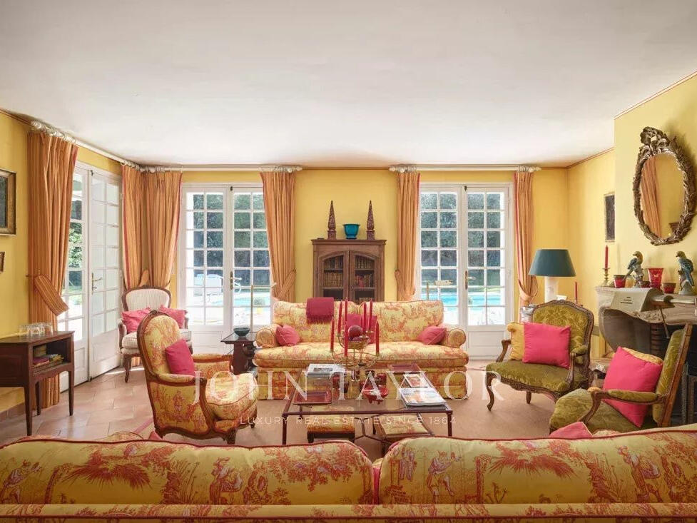 House Mougins