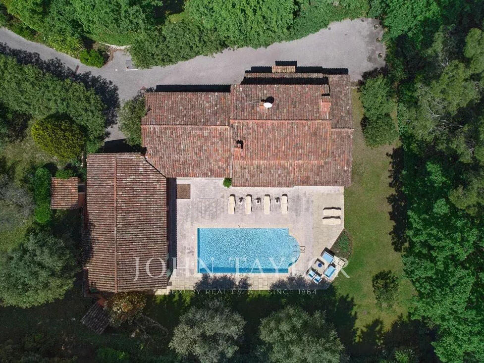 House Mougins