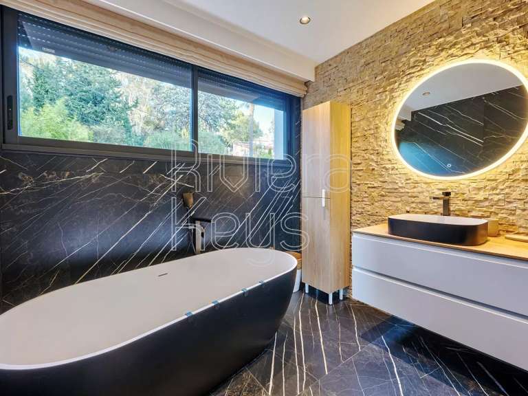 Maison Mougins - 3 chambres - 213m²