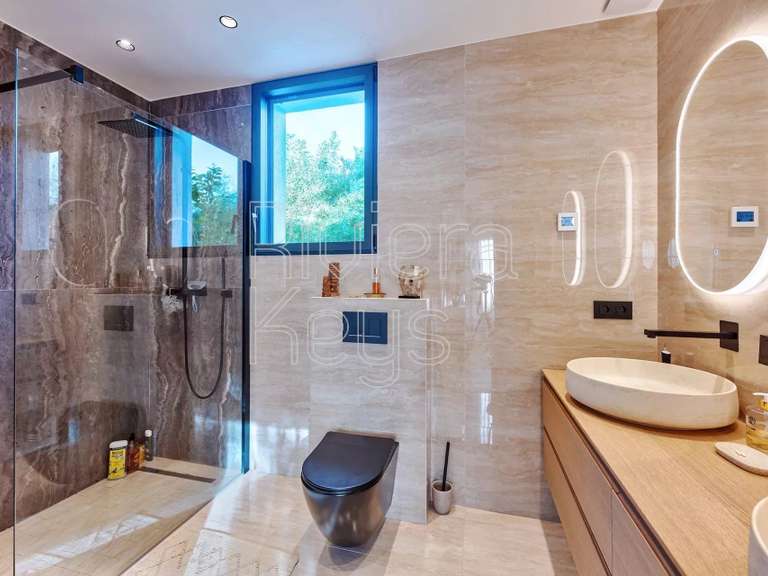 Maison Mougins - 3 chambres - 213m²