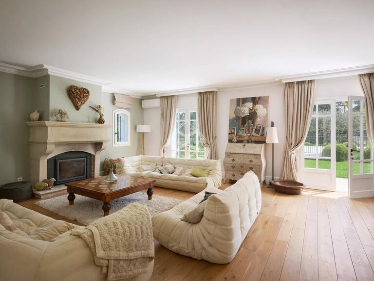 Maison Mougins - 5 chambres - 307m²