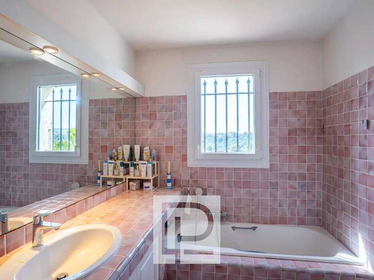 Maison Mougins - 4 chambres - 220m²