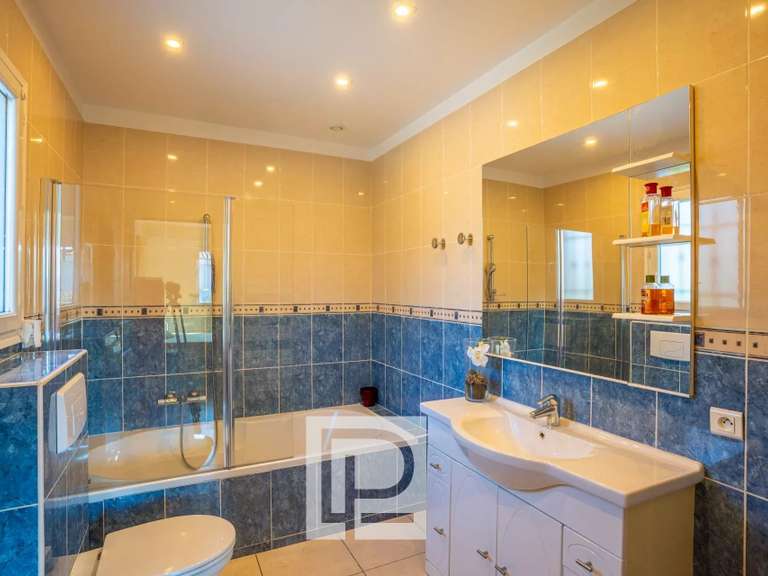 Maison Mougins - 6 chambres - 268m²