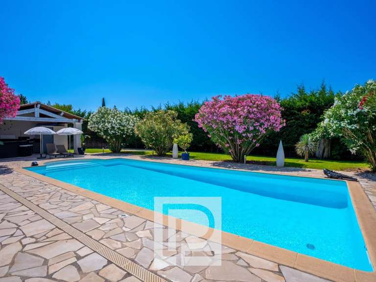 Maison Mougins - 6 chambres - 268m²