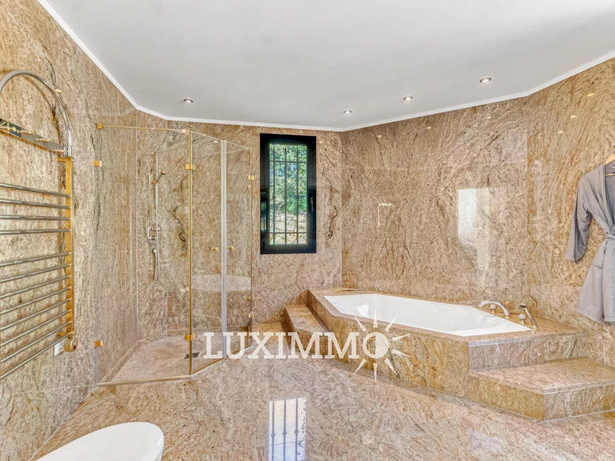 House Mougins