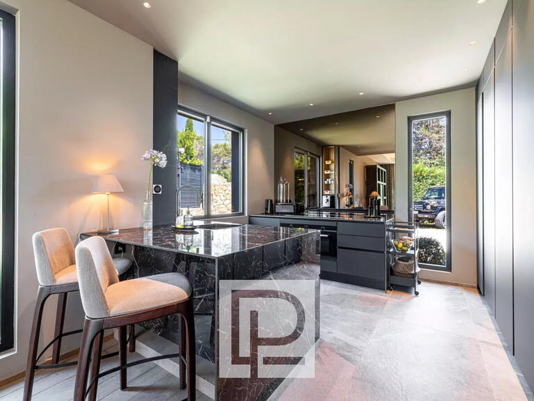 Maison Mougins - 5 chambres - 227m²