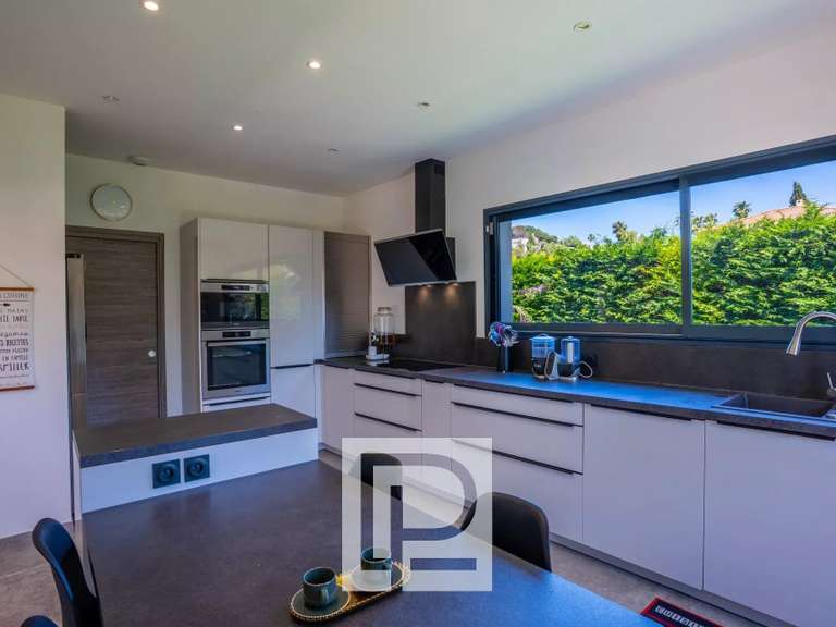 Maison Mougins - 4 chambres - 333m²