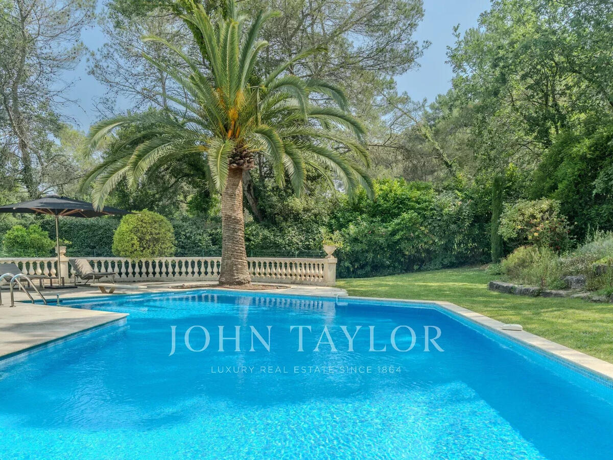 House Mougins