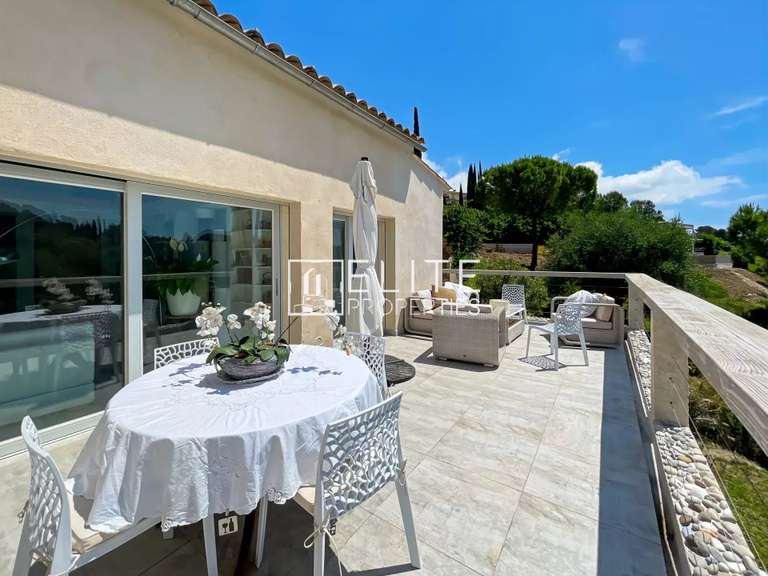 Maison Mougins - 5 chambres - 174m²