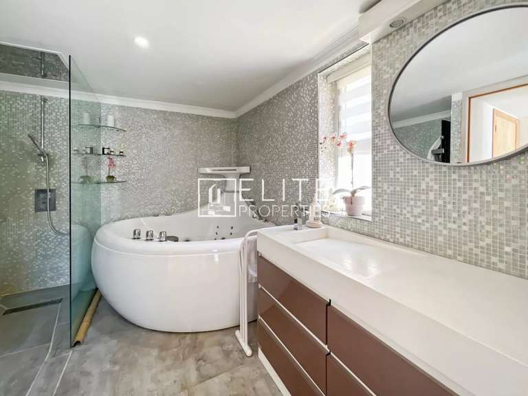 Maison Mougins - 5 chambres - 174m²