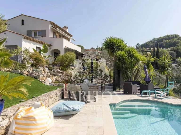 Maison Mougins - 4 chambres - 198m²