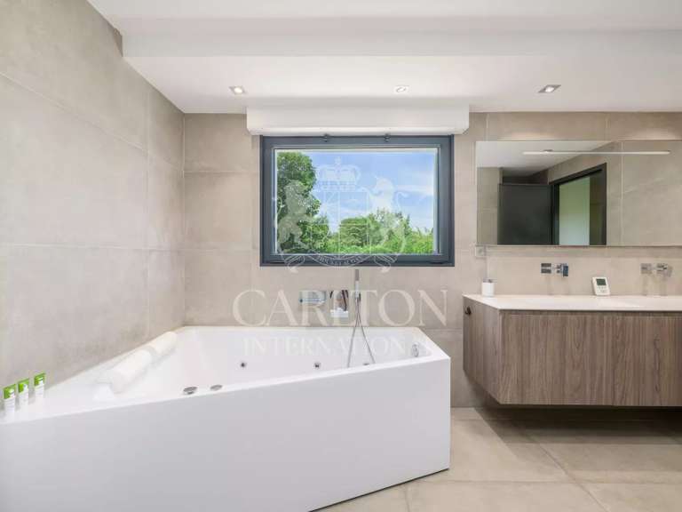 Maison Mougins - 4 chambres - 271m²
