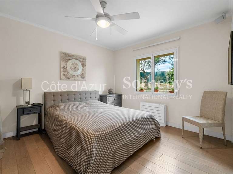 Maison Mougins - 4 chambres - 181m²