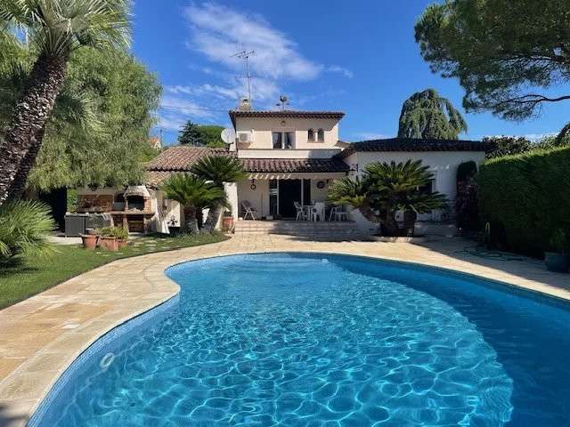Maison Mougins - 204m²