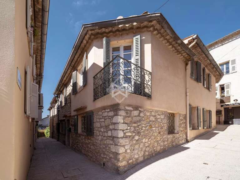 Maison Mougins - 3 chambres - 211m²