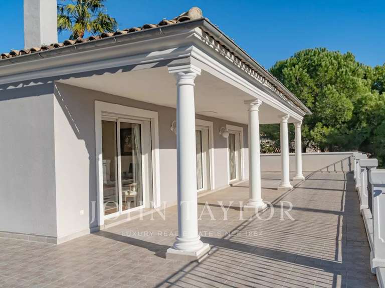 Maison Mougins - 4 chambres - 265m²