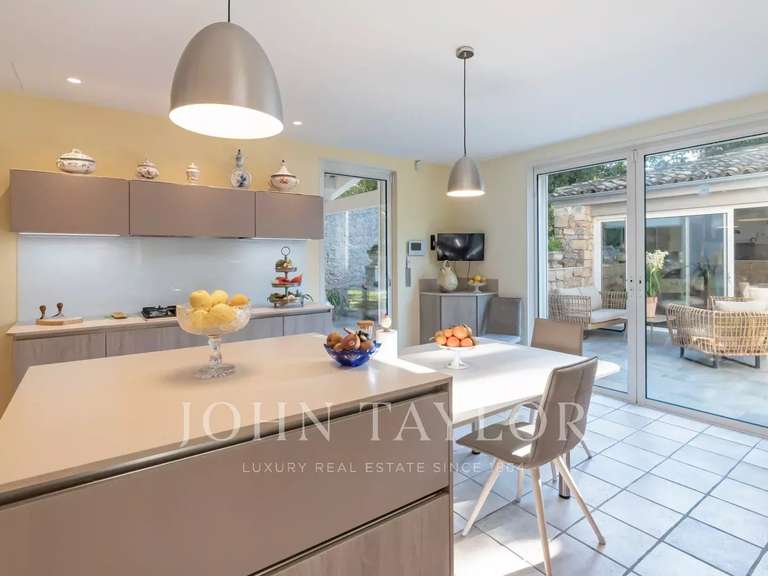 Maison Mougins - 4 chambres - 265m²