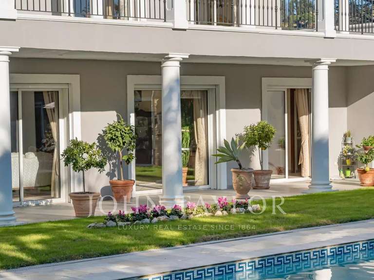 Maison Mougins - 4 chambres - 265m²