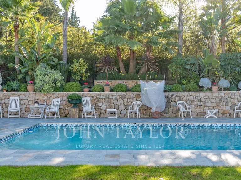 Maison Mougins - 4 chambres - 265m²