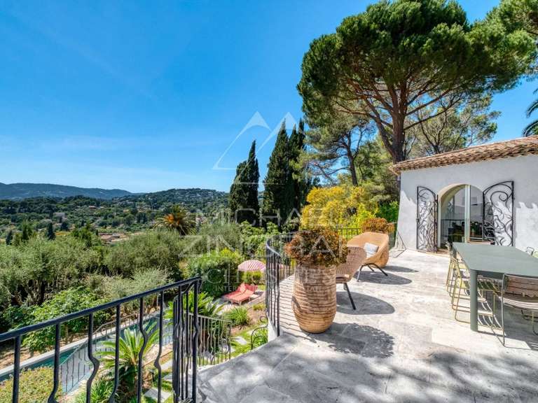 Maison Mougins - 5 chambres - 248m²