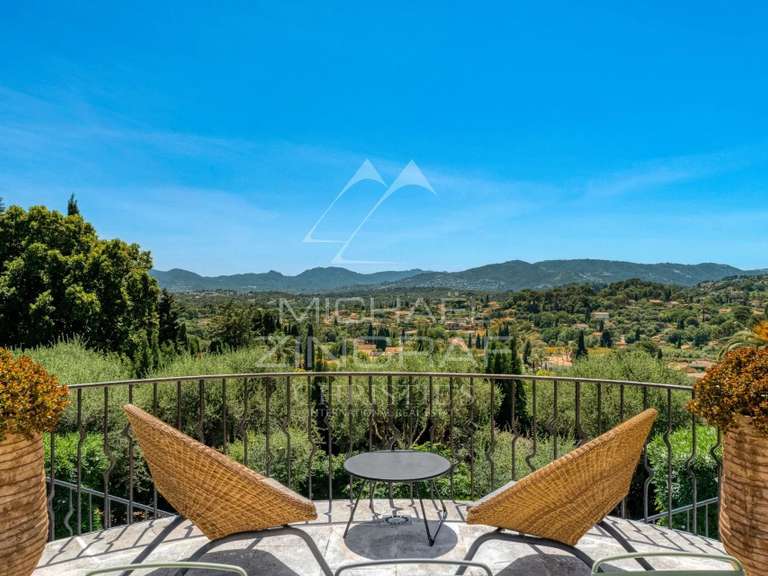 Maison Mougins - 5 chambres - 248m²