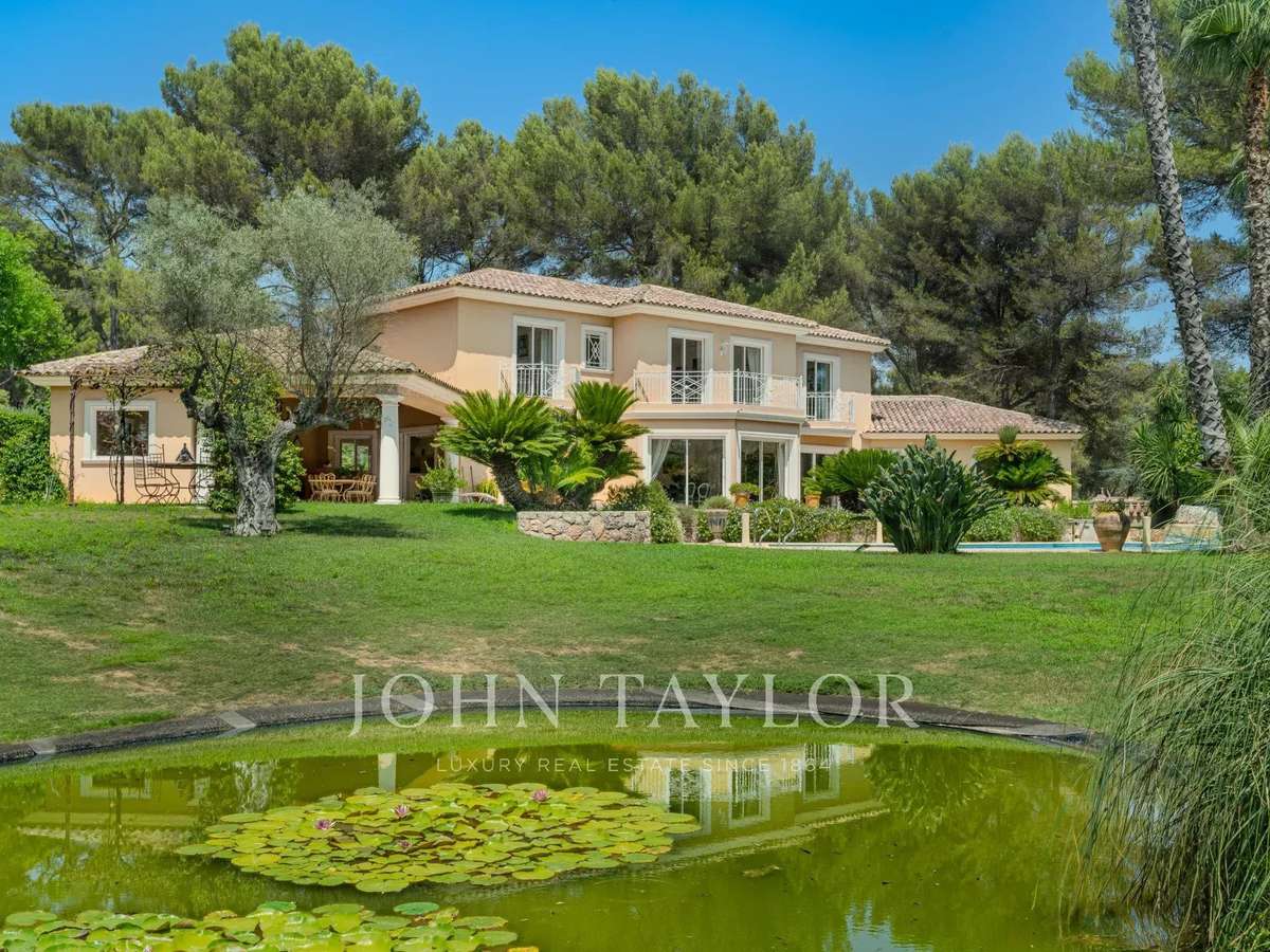 House Mougins