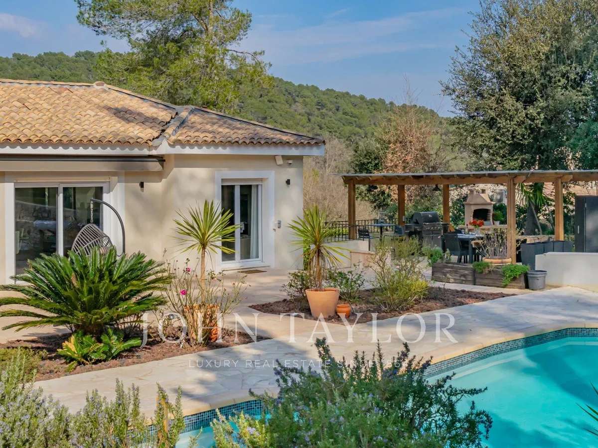 House Mougins