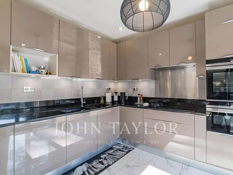 Maison Mougins - 5 chambres - 306m²