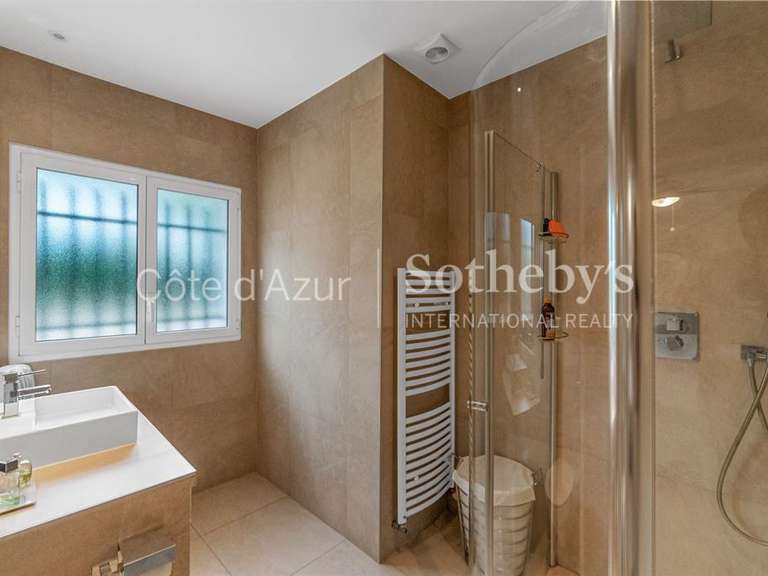 Maison Mougins - 4 chambres - 181m²