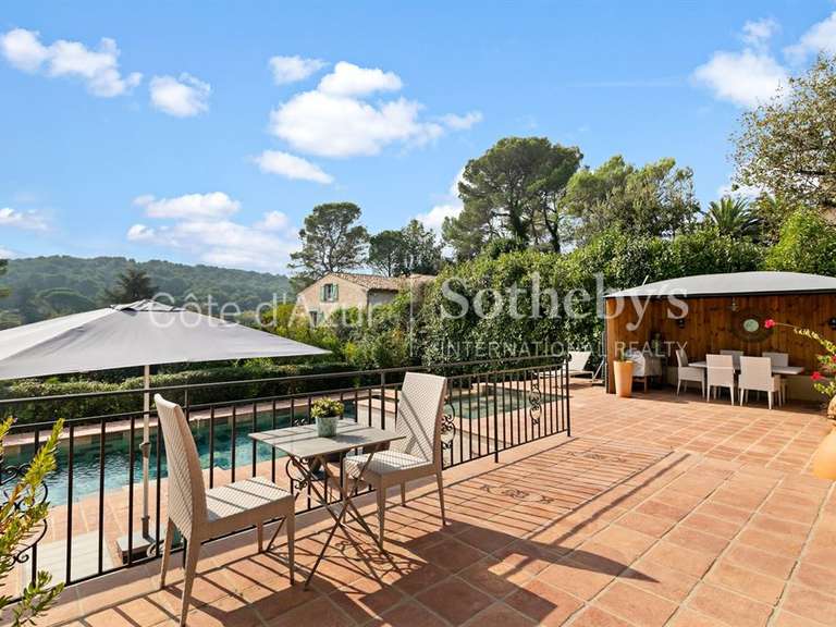 Maison Mougins - 4 chambres - 181m²