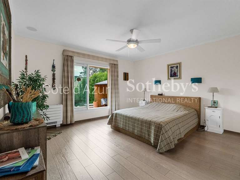 Maison Mougins - 4 chambres - 181m²