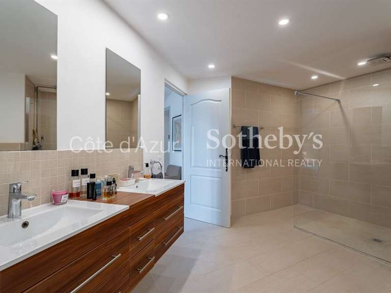 Maison Mougins - 6 chambres - 304m²