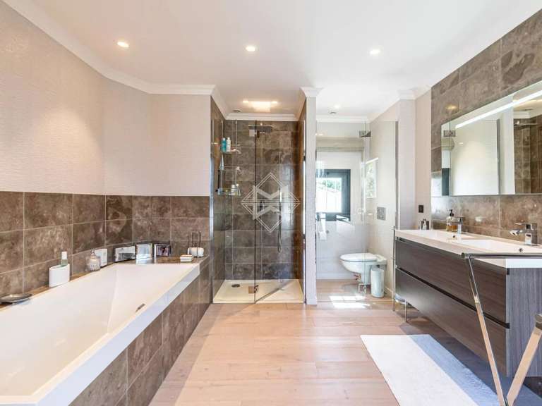 Maison Mougins - 6 chambres - 345m²