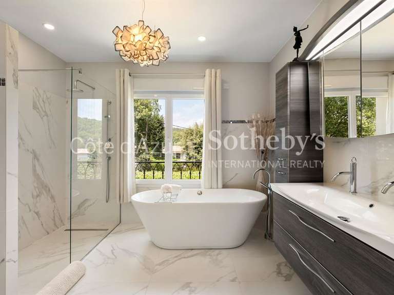 Maison Mougins - 5 chambres - 228m²