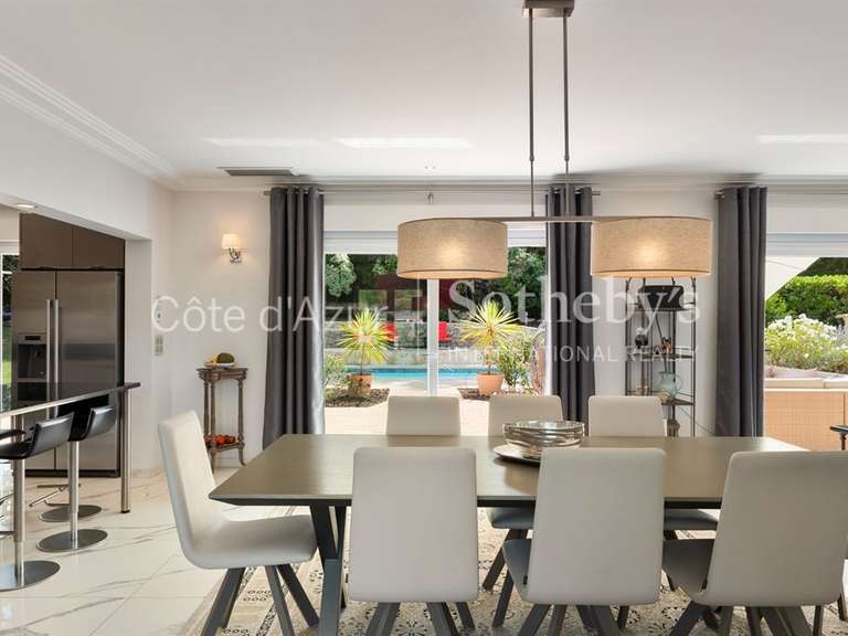 Maison Mougins - 5 chambres - 228m²