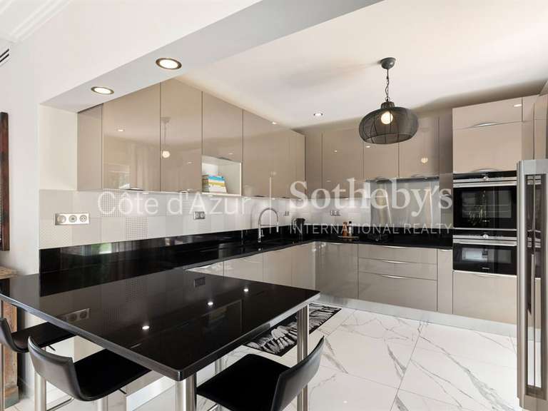 Maison Mougins - 5 chambres - 228m²