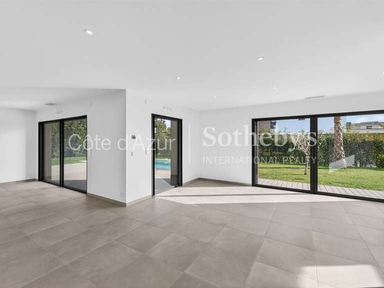 Maison Mougins - 4 chambres - 189m²
