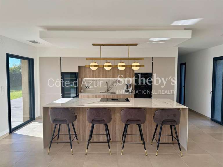 Maison Mougins - 4 chambres - 189m²