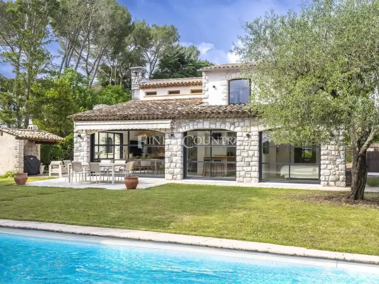 Maison Mougins - 3 chambres - 240m²