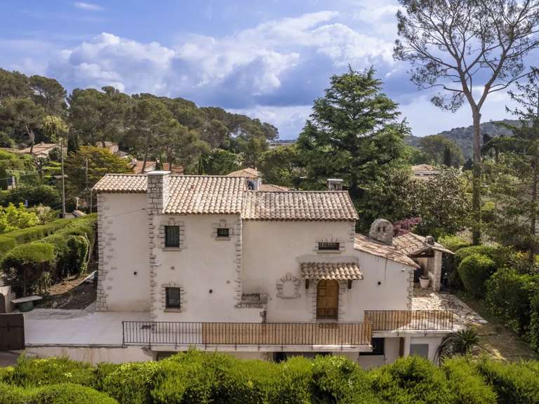 Maison Mougins - 3 chambres - 240m²