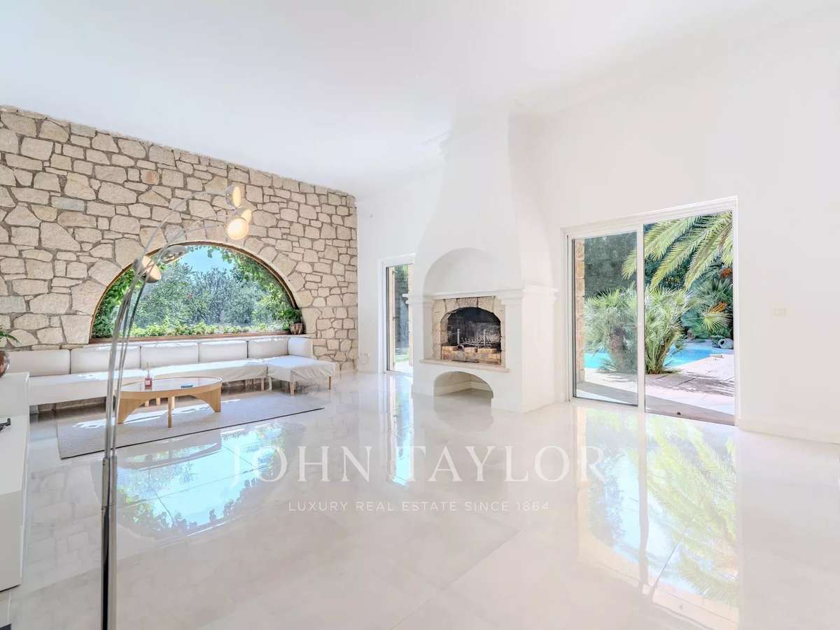 House Mougins