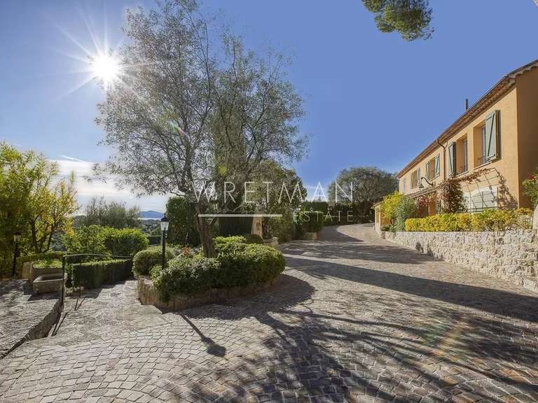Maison Mougins - 13 chambres - 826m²