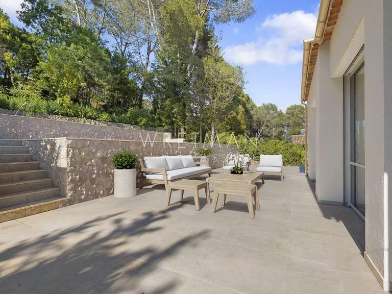 Maison Mougins - 5 chambres - 243m²