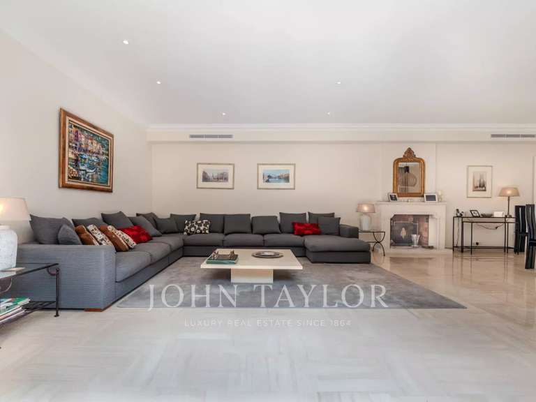 Maison Mougins - 5 chambres - 267m²